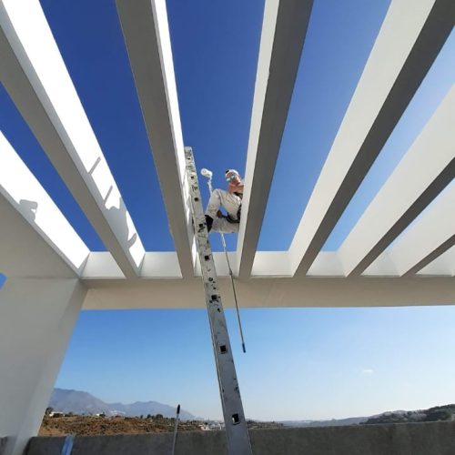 pergola blnaca